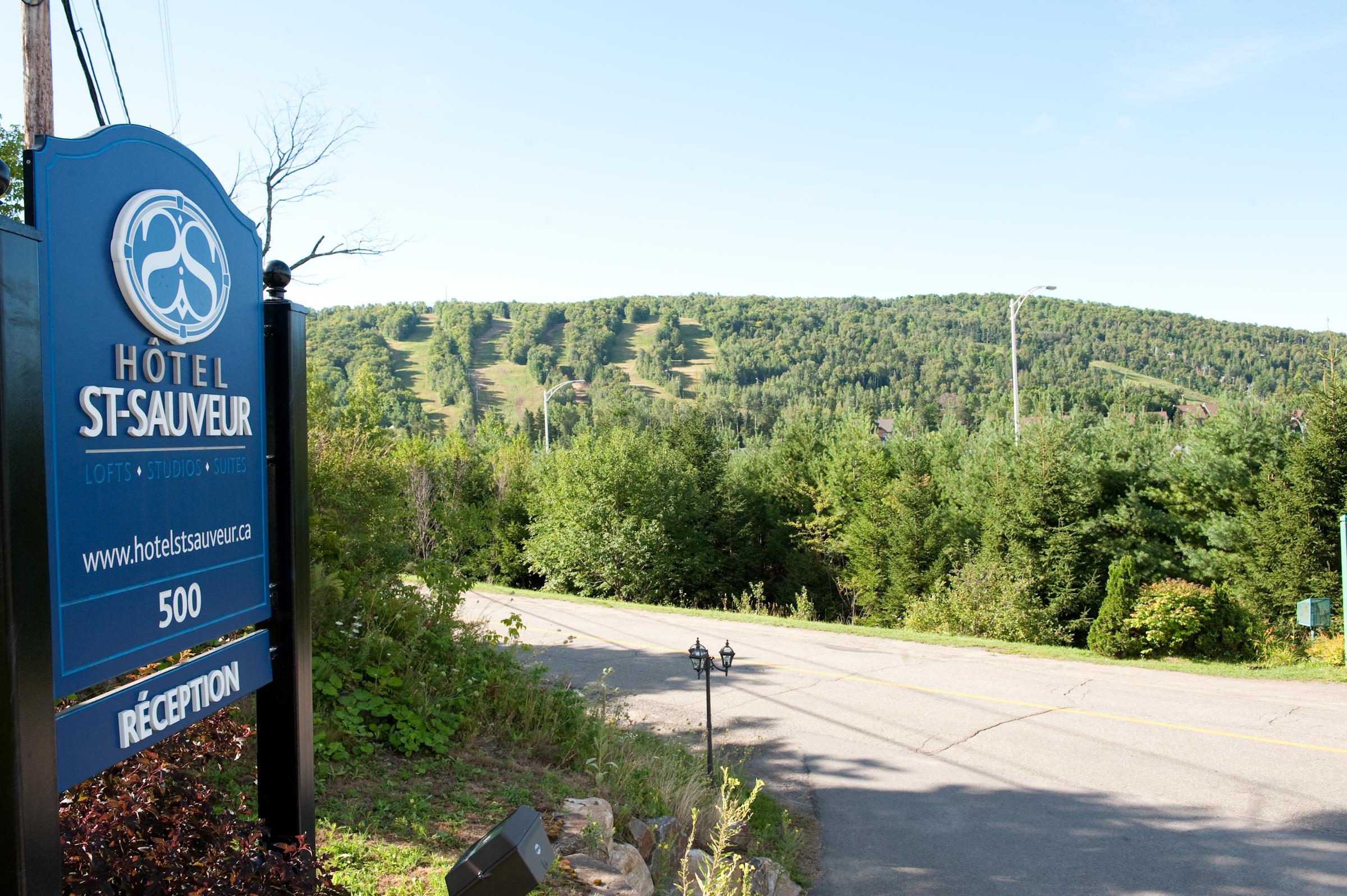 Hotel St-Sauveur Saint-Sauveur-des-Monts المظهر الخارجي الصورة