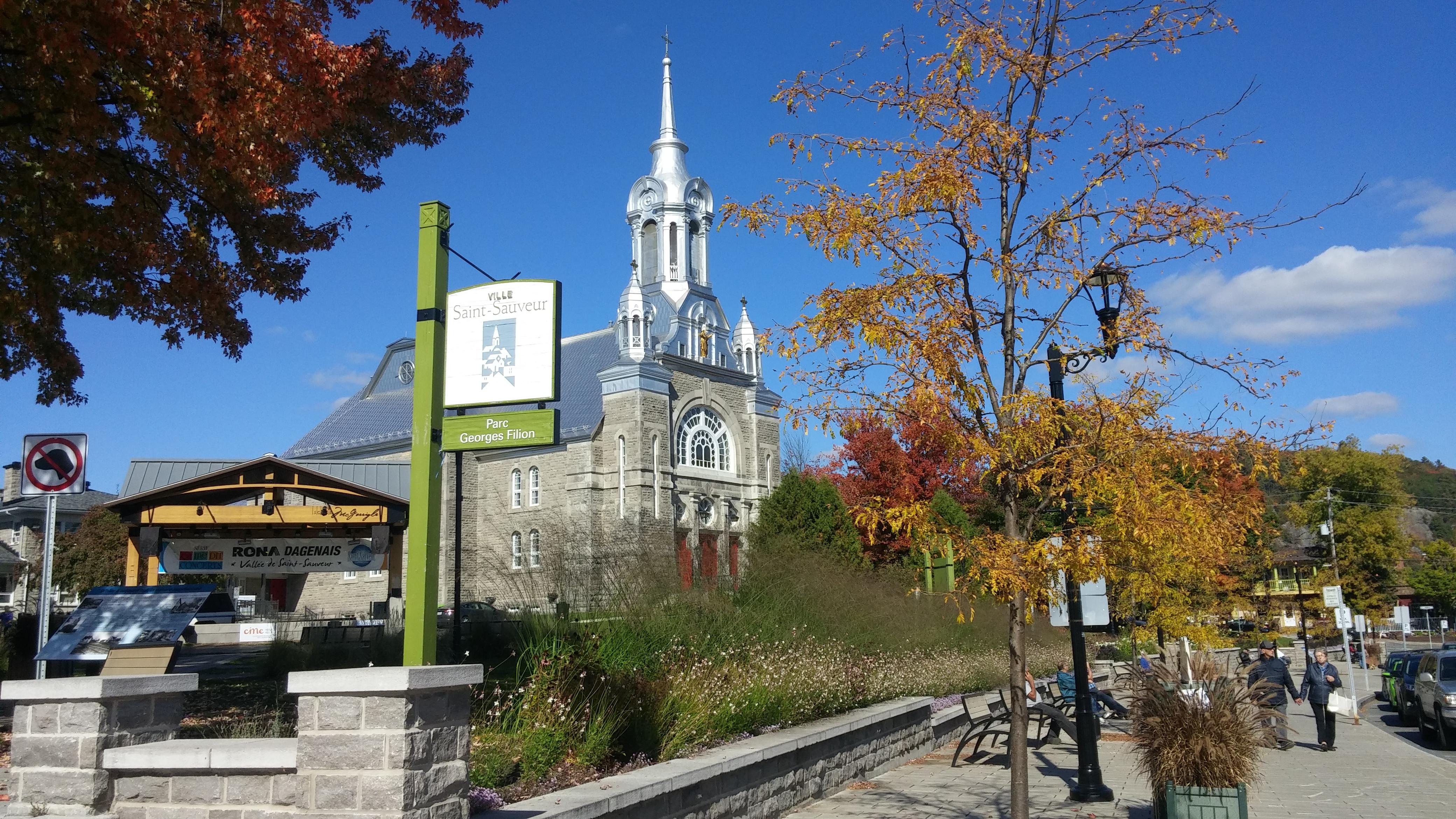 Hotel St-Sauveur Saint-Sauveur-des-Monts المظهر الخارجي الصورة